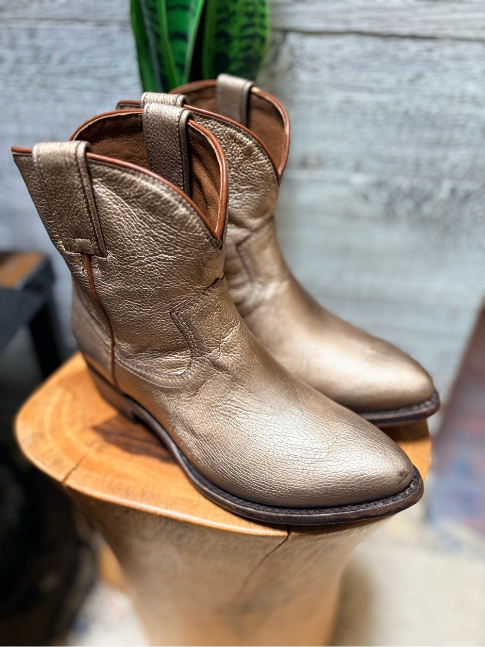 Frye | "Billy Short" Western Metallic Gold Pull-On Ankle Boots - Women's 7